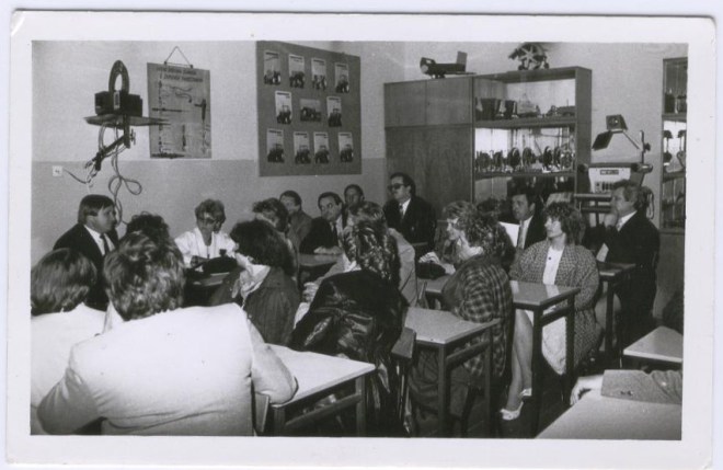 Zjazd Absolwentów 1986 -  wspomnienia w klasie.