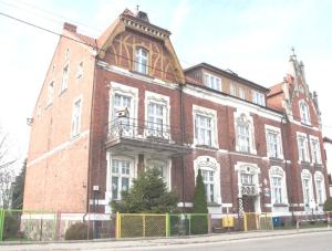 Budynek Gimnazjum Rolniczego w Szczytnie - stan obecny; fot.: Wojciech Cymerman, 31.10.2013 r.