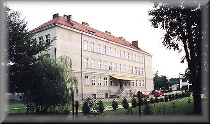 Liceum Ogólnokształcące w Kołaczycach - stan obecny. Źródło: strona internetowa w/w Szkoły.