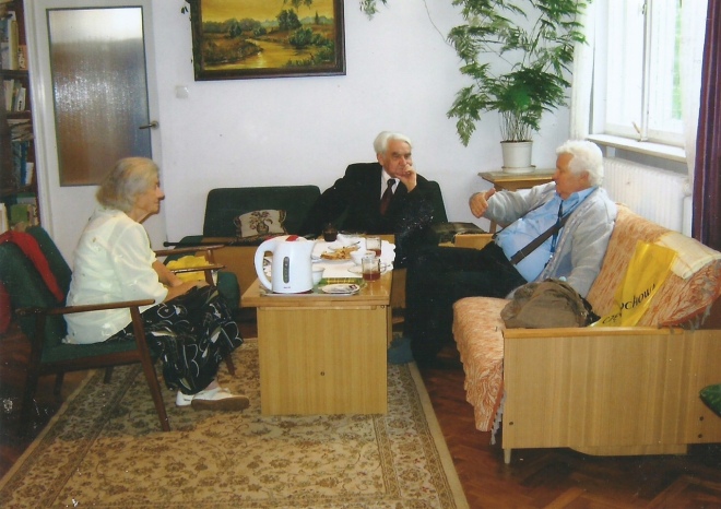Rysiek Buła (pierwszy z prawej) w odwiedzinach w domu E. i A Zapisków, 19.07.2013 