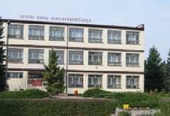 Budynek szkolny (źródło: www.szkolnictwo.pl )